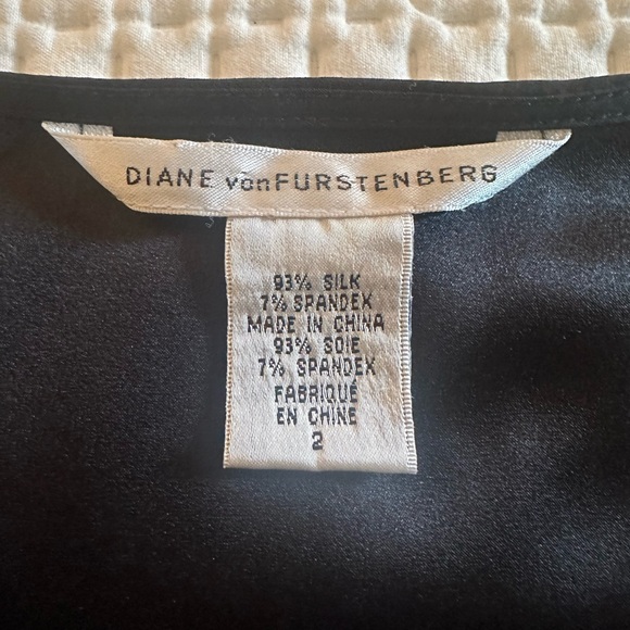 DIANE vonFURSTENBERG Silk Flutter Blouse - Picture 3 of 3